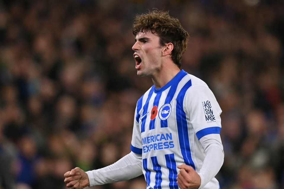 Brighton's English-born Danish midfielder #33 Matt O'Riley celebrates after scoring their second goal during the English Premier League football match between Brighton and Hove Albion and Manchester City at the American Express Community Stadium in Brighton, southern England on November 9, 2024. (Photo by Glyn KIRK / AFP) / RESTRICTED TO EDITORIAL USE. No use with unauthorized audio, video, data, fixture lists, club/league logos or 'live' services. Online in-match use limited to 120 images. An additional 40 images may be used in extra time. No video emulation. Social media in-match use limited to 120 images. An additional 40 images may be used in extra time. No use in betting publications, games or single club/league/player publications. / (Photo by GLYN KIRK/AFP via Getty Images)